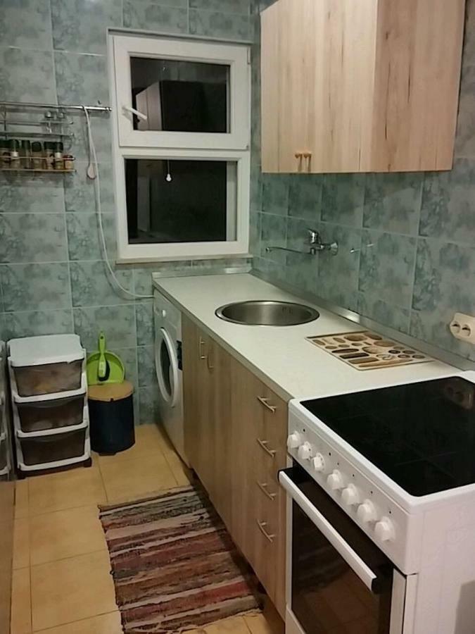 Gogi Apartman Donji Okrug  Luaran gambar